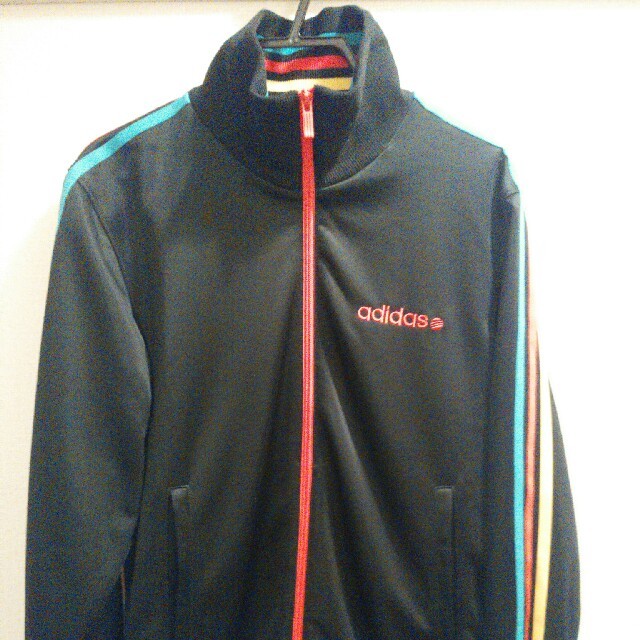 adidas ジャージトップ