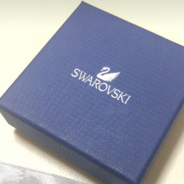 SWAROVSKI(スワロフスキー)の(23日廃棄予定)スワロフスキー箱 インテリア/住まい/日用品のオフィス用品(ラッピング/包装)の商品写真