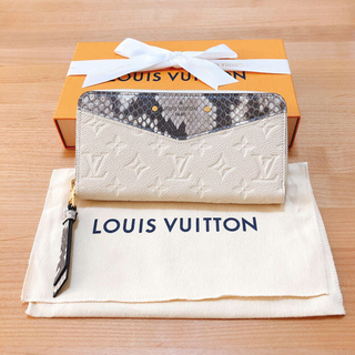 ルイヴィトン(LOUIS VUITTON)の新品　ルイヴィトン　ジッピー　パイソン　長財布　2019年秋冬　限定品(財布)