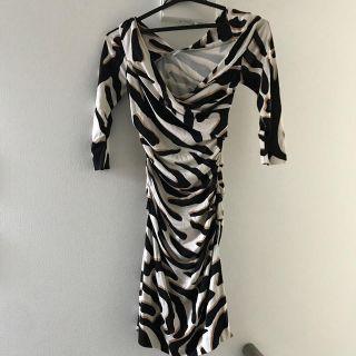 ダイアンフォンファステンバーグ(DIANE von FURSTENBERG)の美品　ダイアンフォンファステンバーグ  ワンピース(ひざ丈ワンピース)