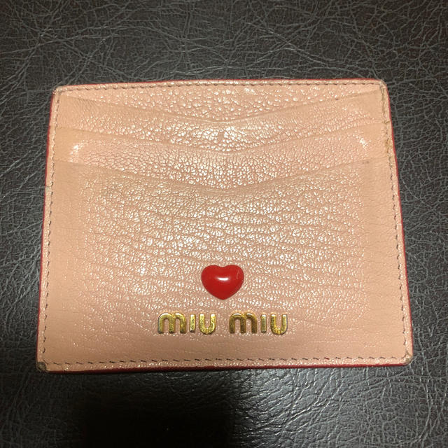 miumiu(ミュウミュウ)のmiumiu パスケース レディースのファッション小物(名刺入れ/定期入れ)の商品写真