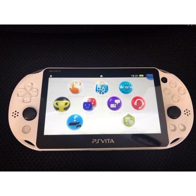 39masPlayStation VITA 本体 PCH-2000 ZA12 ホワイト