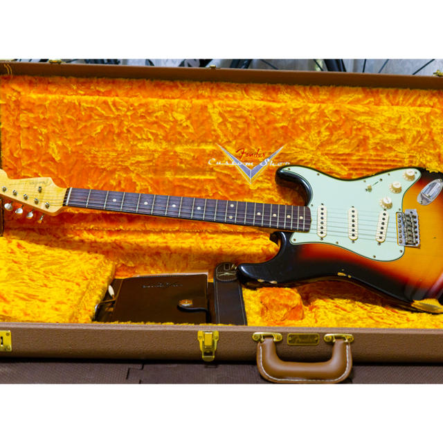 Fender(フェンダー)のFender Custom Shop ストラト Relic 早い者勝ち 楽器のギター(エレキギター)の商品写真