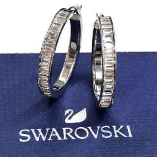 スワロフスキー(SWAROVSKI)のスワロフスキー ShadesHoop ピアス 1156318 定価19,950円(ピアス)