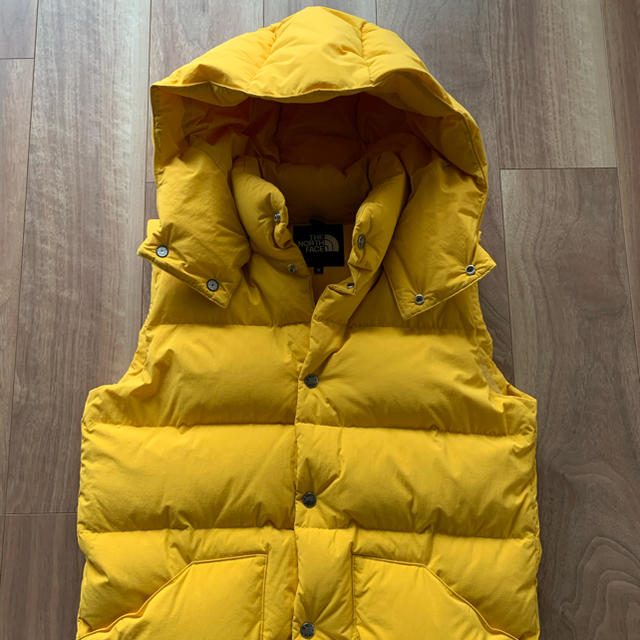 THE NORTH FACE(ザノースフェイス)のノースフェイス　キャンプシエラ　ダウンベスト メンズのジャケット/アウター(ダウンベスト)の商品写真