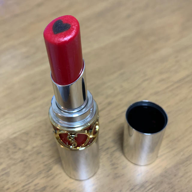 Yves Saint Laurent Beaute(イヴサンローランボーテ)のYSL ヴォリュプテ プランプインカラー 6 コスメ/美容のベースメイク/化粧品(口紅)の商品写真