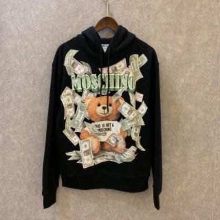 モスキーノ(MOSCHINO)のMOSCHINO   パーカー 19秋コーデ(パーカー)