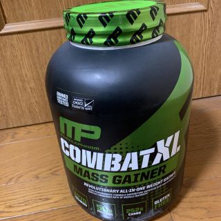 MusclePharm combatXLmassgainer(プロテイン)