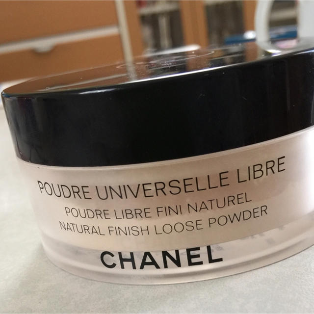 CHANEL プードゥル ユニヴェルセル リーブル 20 クレール