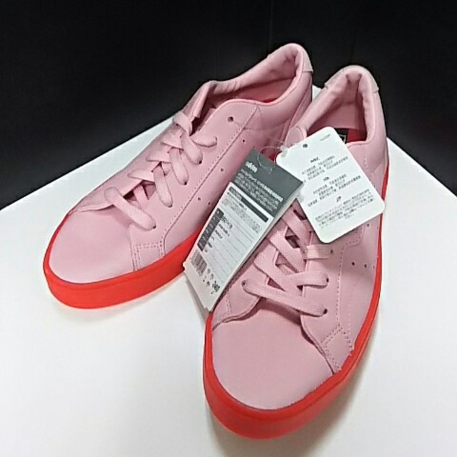 adidas(アディダス)の最値定価1万!新品!アディダス スリーク W スニーカー ピンク 24cm レディースの靴/シューズ(スニーカー)の商品写真