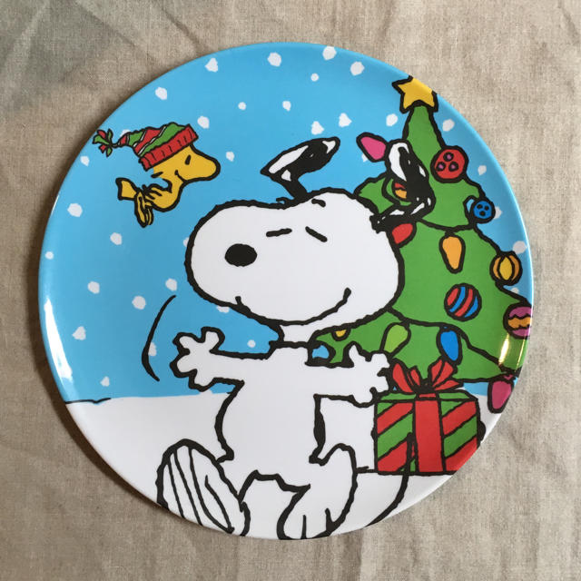 PEANUTS(ピーナッツ)のPEANUTS ☆ クリスマス仕様の食器セット♪ エンタメ/ホビーのおもちゃ/ぬいぐるみ(キャラクターグッズ)の商品写真