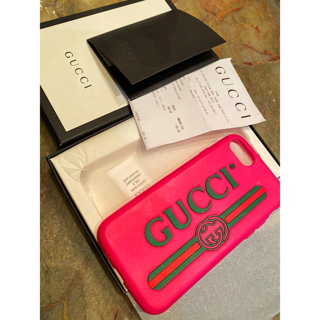 Gucci(グッチ)のgucci  iPhone7 iPhone8 ケース　シリコン　最終価格 スマホ/家電/カメラのスマホアクセサリー(iPhoneケース)の商品写真