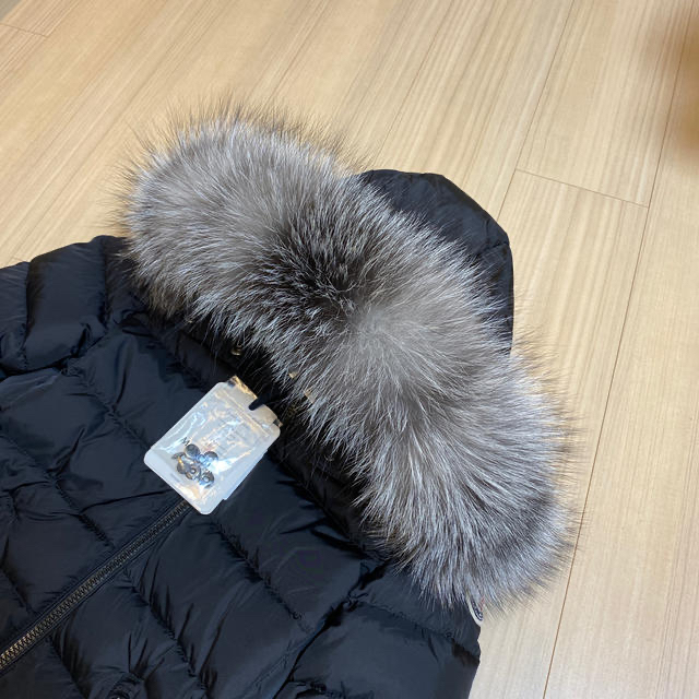 MONCLER(モンクレール)のモンクレール abelle  10a ブラック レディースのジャケット/アウター(ダウンコート)の商品写真