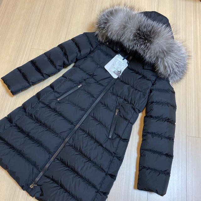 MONCLER(モンクレール)のモンクレール abelle  10a ブラック レディースのジャケット/アウター(ダウンコート)の商品写真