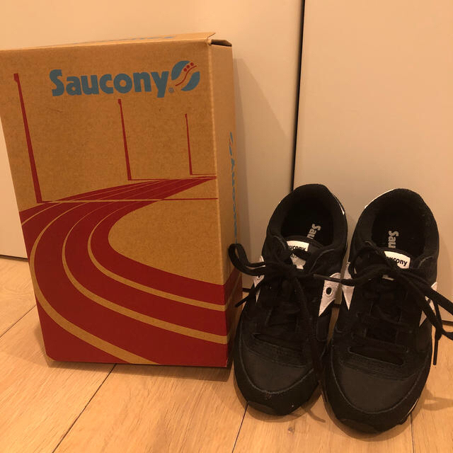 SAUCONY(サッカニー)のSauconyスニーカー キッズ/ベビー/マタニティのキッズ靴/シューズ(15cm~)(スニーカー)の商品写真