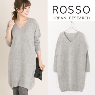 アーバンリサーチロッソ(URBAN RESEARCH ROSSO)の美品＊アーバンリサーチロッソ　Vネックホールニットワンピース　定価1.6万(ひざ丈ワンピース)