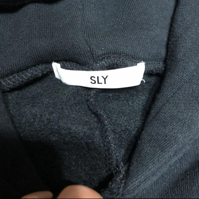 SLY(スライ)のSLY ショートパーカー レディースのトップス(パーカー)の商品写真