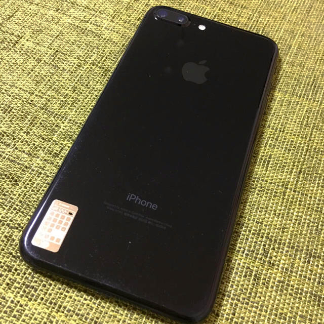 iPhone 7 Plus ジェットブラック SIMフリー 1