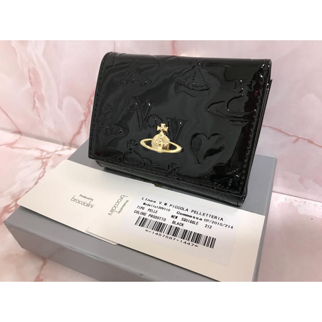 Vivienne Westwood(ヴィヴィアンウエストウッド)のエナメル黒がま口❤️ヴィヴィアンウエストウッド❤️新品・未使用 レディースのファッション小物(財布)の商品写真