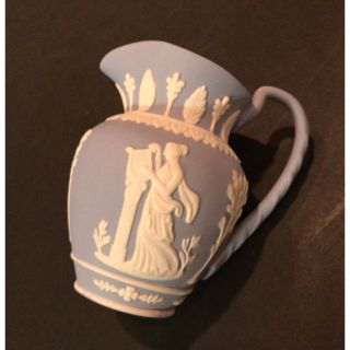 ウェッジウッド(WEDGWOOD)のお値下げ中！　ウェッジウッド　オーナメント　ミルクポット(置物)