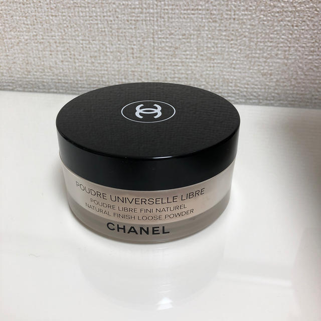 CHANEL プードゥル　ユニヴェル　リーブル