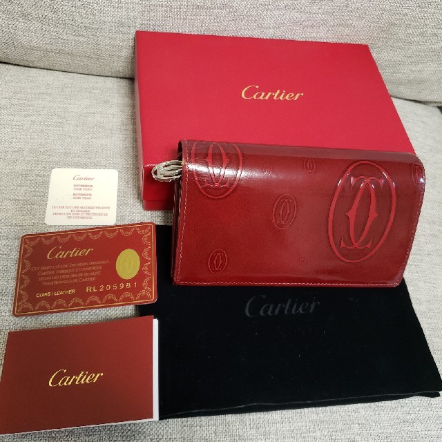 Cartier(カルティエ)のはる様専用　Cartier財布　ハッピーバースディー赤 レディースのファッション小物(財布)の商品写真