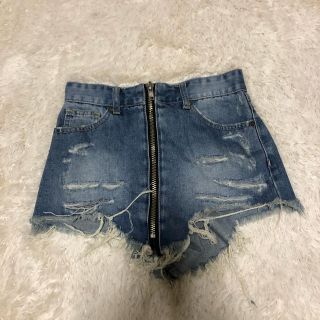 ユニフ(UNIF)のUNIF ショートパンツ(ショートパンツ)