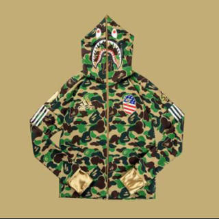 アベイシングエイプ(A BATHING APE)のbape adidas shark hoodie 定価以下(パーカー)