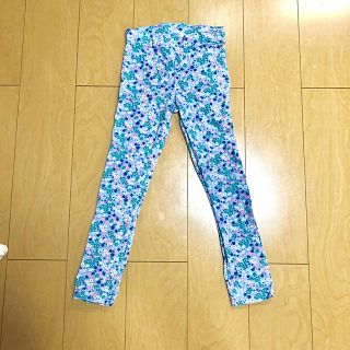 エイチアンドエム(H&M)のH&M 花柄 パンツ レギンス 130㎝(パンツ/スパッツ)