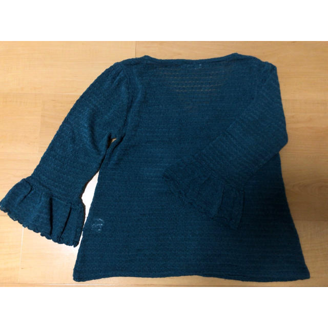 Vネックセーター　ニット　Mサイズ　モスグリーン レディースのトップス(ニット/セーター)の商品写真