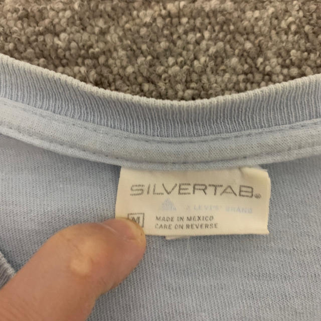 Levi's(リーバイス)のリーバイス シルバータブ　ロンT（水色　LEVI’S ） メンズのトップス(Tシャツ/カットソー(七分/長袖))の商品写真