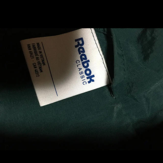 Reebok(リーボック)のReebok Classic jacket メンズのジャケット/アウター(ナイロンジャケット)の商品写真