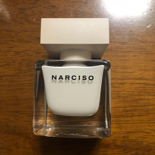 narciso rodriguez(ナルシソロドリゲス)のナルシソロドリゲス ナルシソ オードパルファム 30ml コスメ/美容の香水(香水(女性用))の商品写真