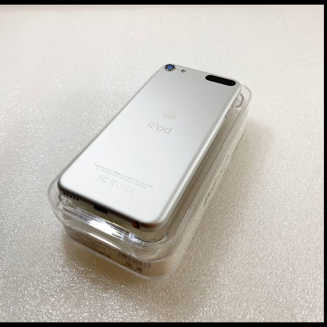 iPod touch(アイポッドタッチ)のipod touch 128GB 第6世代 シルバー スマホ/家電/カメラのオーディオ機器(ポータブルプレーヤー)の商品写真