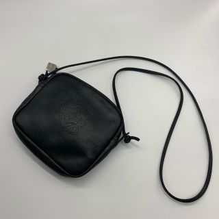 ロエベ(LOEWE)のTさん　専用　ロエベ　ショルダーバッグ　ブラック(ショルダーバッグ)