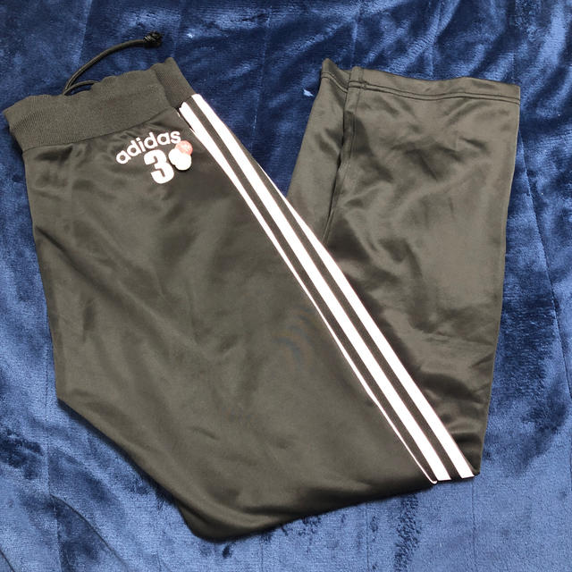 adidas(アディダス)の☆新品未使用☆アディダス　レディースパンツ レディースのパンツ(カジュアルパンツ)の商品写真