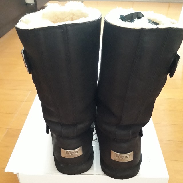 UGG(アグ)の『きるこ様専用』UGGレザーエンジニアブーツ黒　 レディースの靴/シューズ(ブーツ)の商品写真