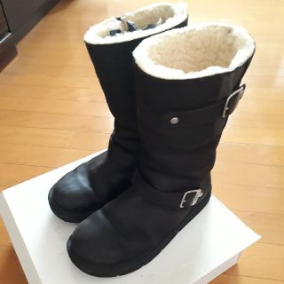 アグ(UGG)の『きるこ様専用』UGGレザーエンジニアブーツ黒　(ブーツ)