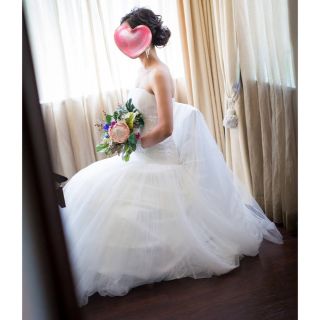 ヴェラウォン(Vera Wang)の最終値下げ！！　Luna  Novias ルナノビアス  ウェディングドレス(ウェディングドレス)