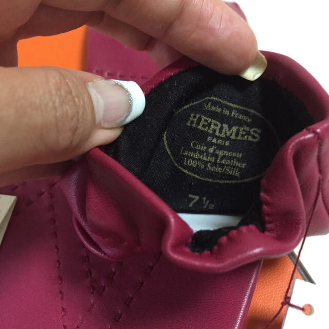 Hermes(エルメス)のエルメス グローブ新品未使用品 レディースのファッション小物(手袋)の商品写真