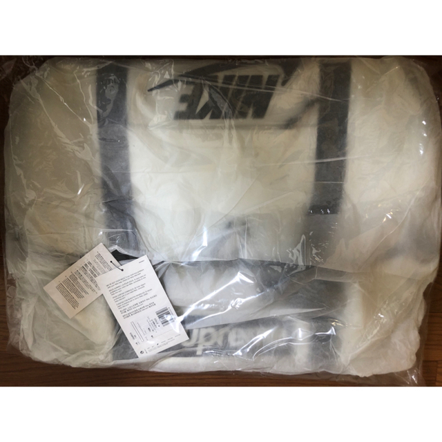 Supreme(シュプリーム)のSupreme Nike Leather Duffle Bag White 白 メンズのバッグ(ドラムバッグ)の商品写真