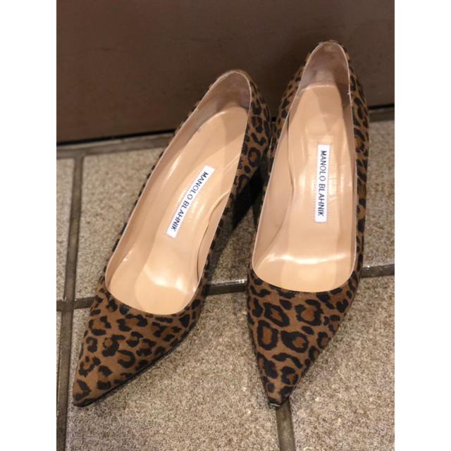 MANOLO BLAHNIK パンプス