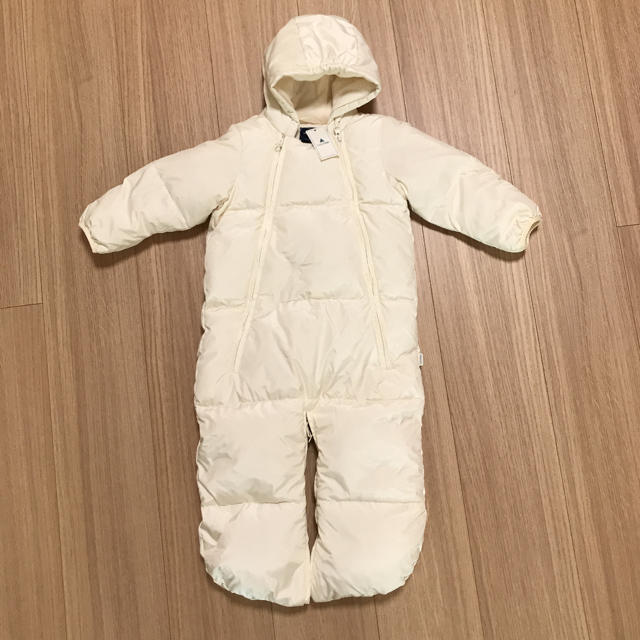 babyGAP(ベビーギャップ)の【新品未使用】ベビーギャップ ダウン スノースーツ 70 キッズ/ベビー/マタニティのベビー服(~85cm)(ジャケット/コート)の商品写真