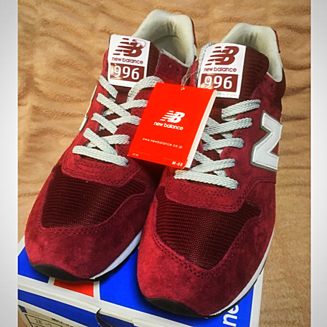 New Balance(ニューバランス)の赤字覚悟!ニューバランス　MRL996クラッシック(赤)　27.5cm メンズの靴/シューズ(スニーカー)の商品写真