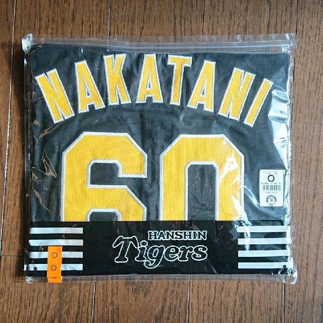 阪神タイガース(ハンシンタイガース)の中谷選手60☆Oサイズ スポーツ/アウトドアの野球(応援グッズ)の商品写真