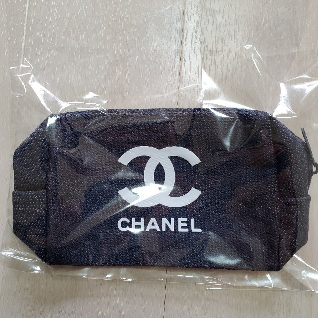 CHANEL(シャネル)のノベルティ レディースのファッション小物(ポーチ)の商品写真