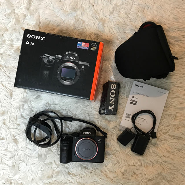 人気大割引 SONY - 付属品完備。おまけつき α7III 【極美品】SONY