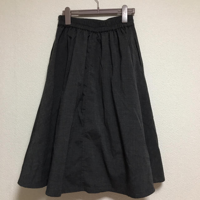 w closet(ダブルクローゼット)の美品 ミモレ丈チェックスカート  レディースのスカート(ひざ丈スカート)の商品写真