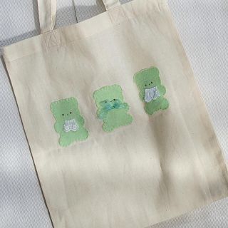 みどりのくまさん🐻💚と〜と(トートバッグ)