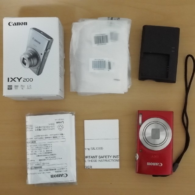 Canon ixy200　デジタルカメラ　レッド